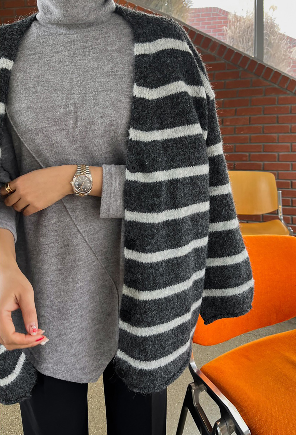 斜裁前開衩高領上衣,KOREA,350273,斜裁前開衩高領上衣,周新品優惠,NEWARRIVAL