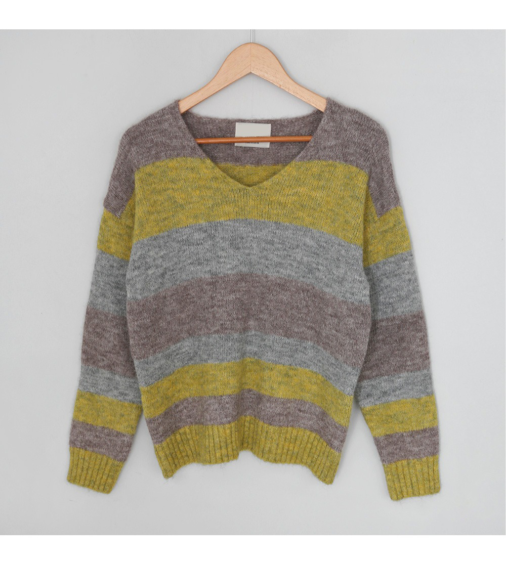 條紋V領落肩針織上衣,KOREA,351213,條紋V領落肩針織上衣,周新品優惠,NEWARRIVAL