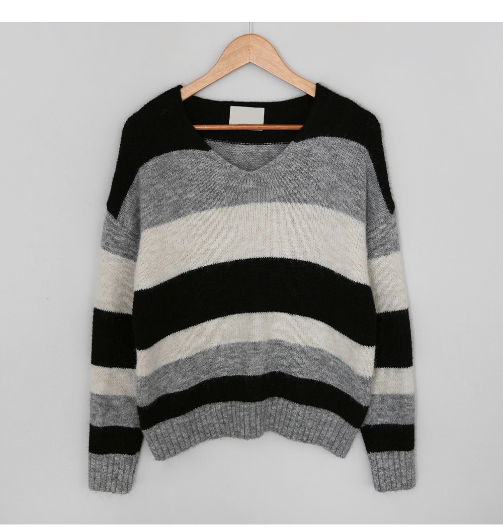 條紋V領落肩針織上衣,KOREA,351213,條紋V領落肩針織上衣,周新品優惠,NEWARRIVAL