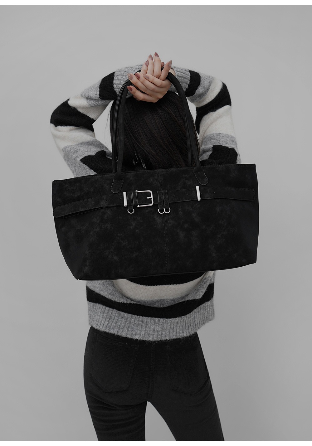 條紋V領落肩針織上衣,KOREA,351213,條紋V領落肩針織上衣,周新品優惠,NEWARRIVAL