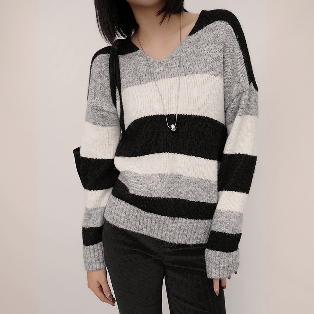 條紋V領落肩針織上衣