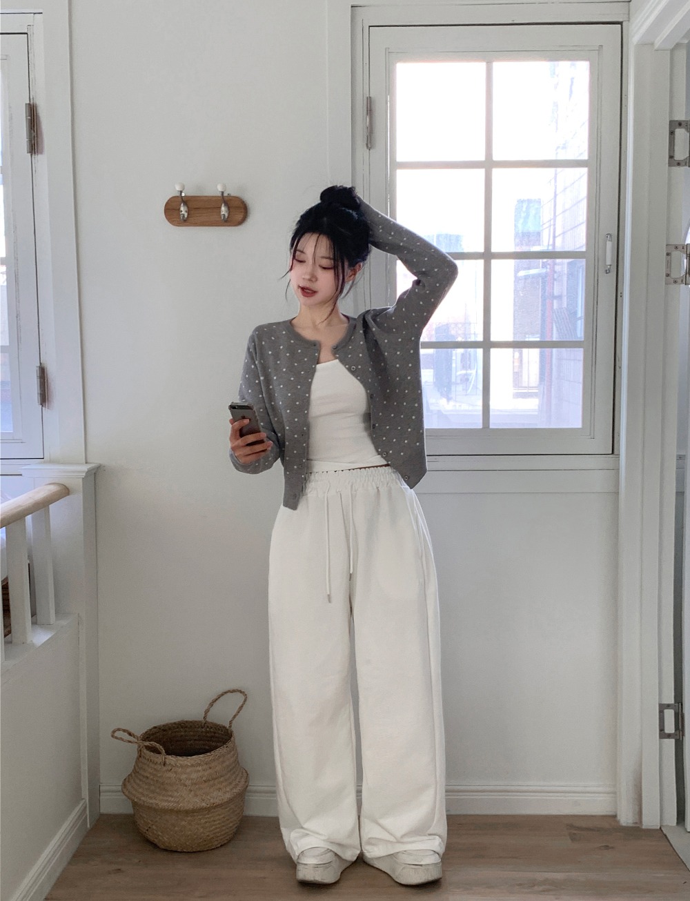 滿版點點圓領針織外套,KOREA,354692,滿版點點圓領針織外套,領500,999免運