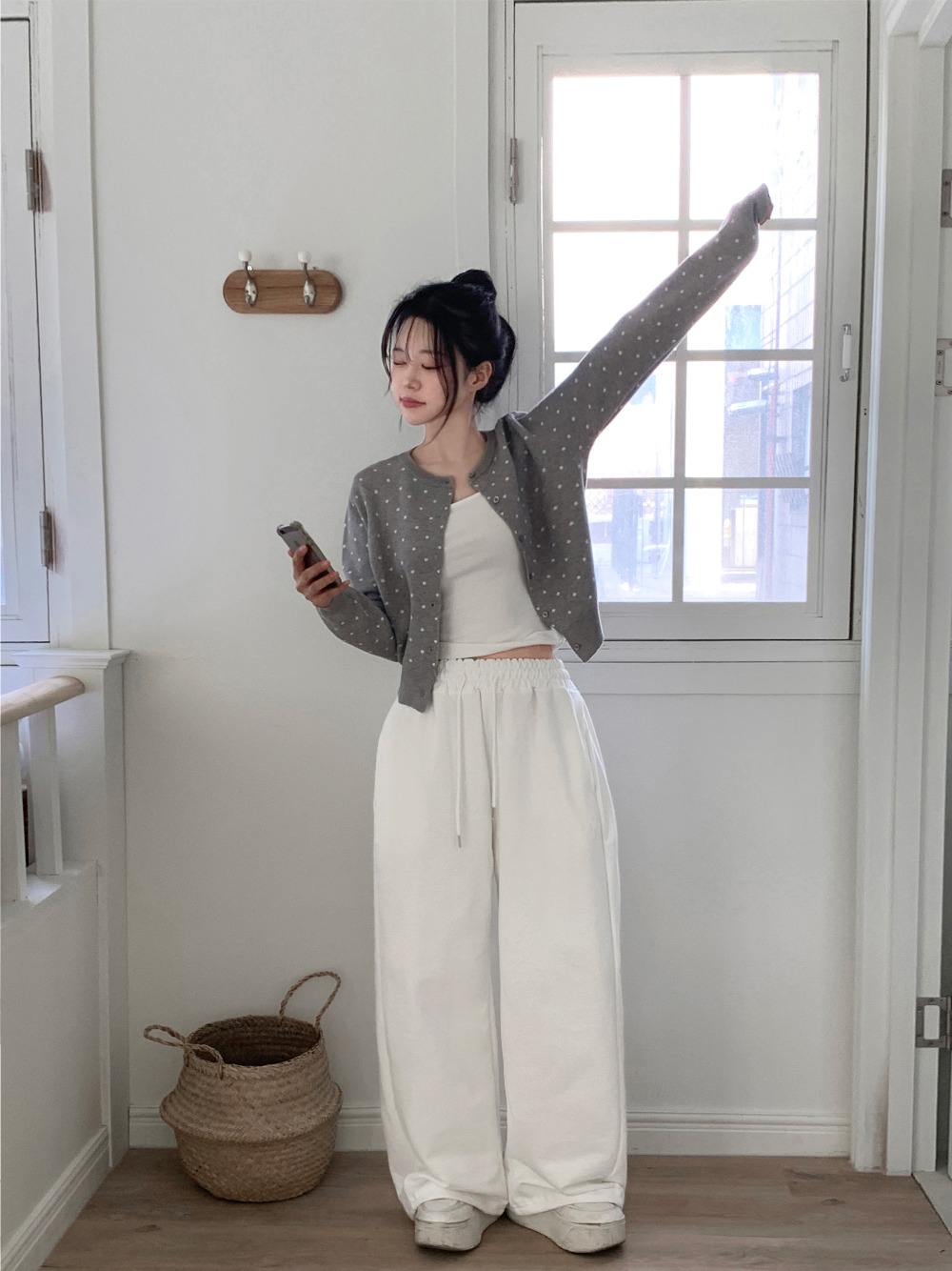 滿版點點圓領針織外套,KOREA,354692,滿版點點圓領針織外套,領500,999免運