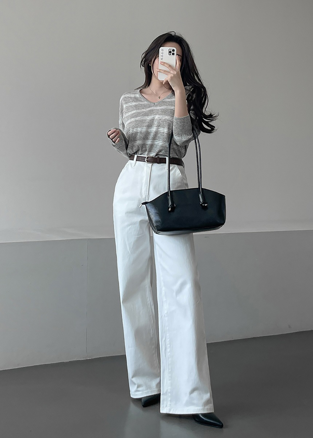 V領條紋針織上衣,KOREA,354837,V領條紋針織上衣,領500,999免運