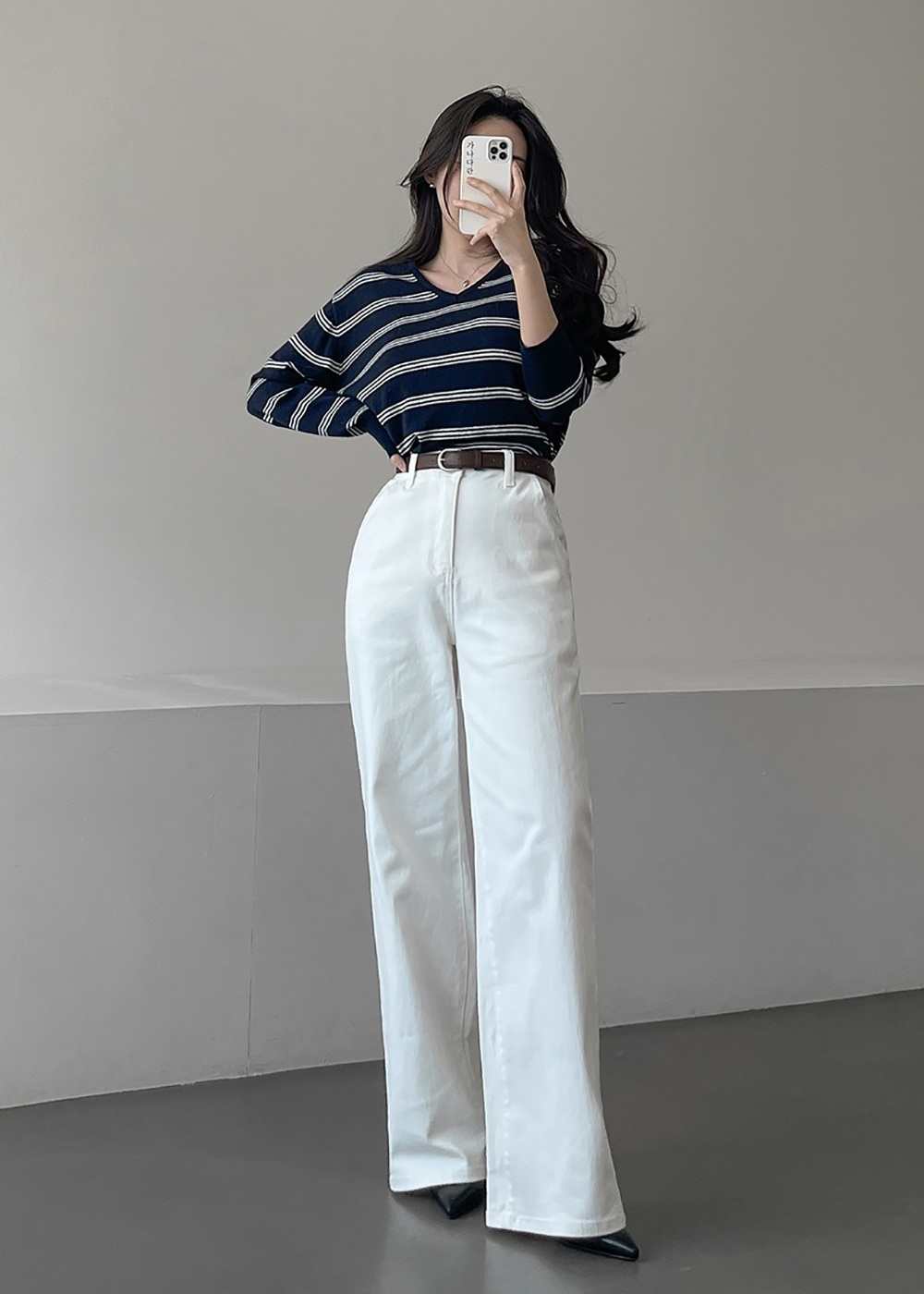 V領條紋針織上衣,KOREA,354837,V領條紋針織上衣,領500,999免運