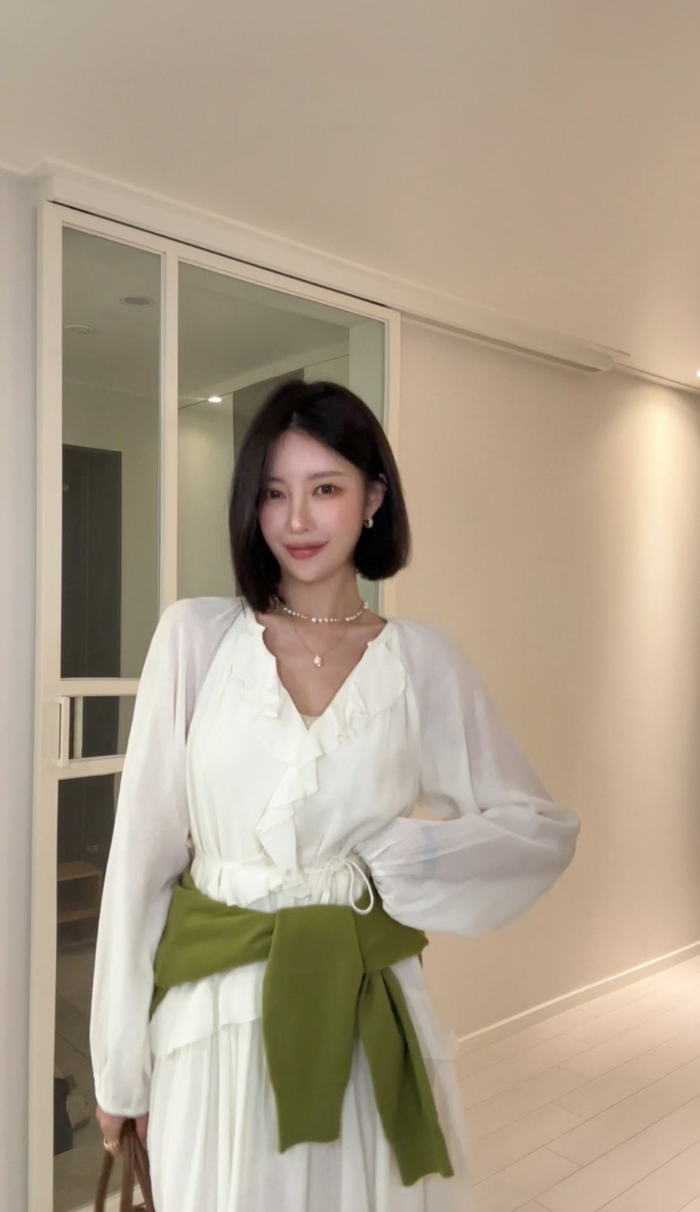 荷葉邊雪紡V領長洋裝,KOREA,353945,荷葉邊雪紡V領長洋裝,周新品優惠,NEWARRIVAL