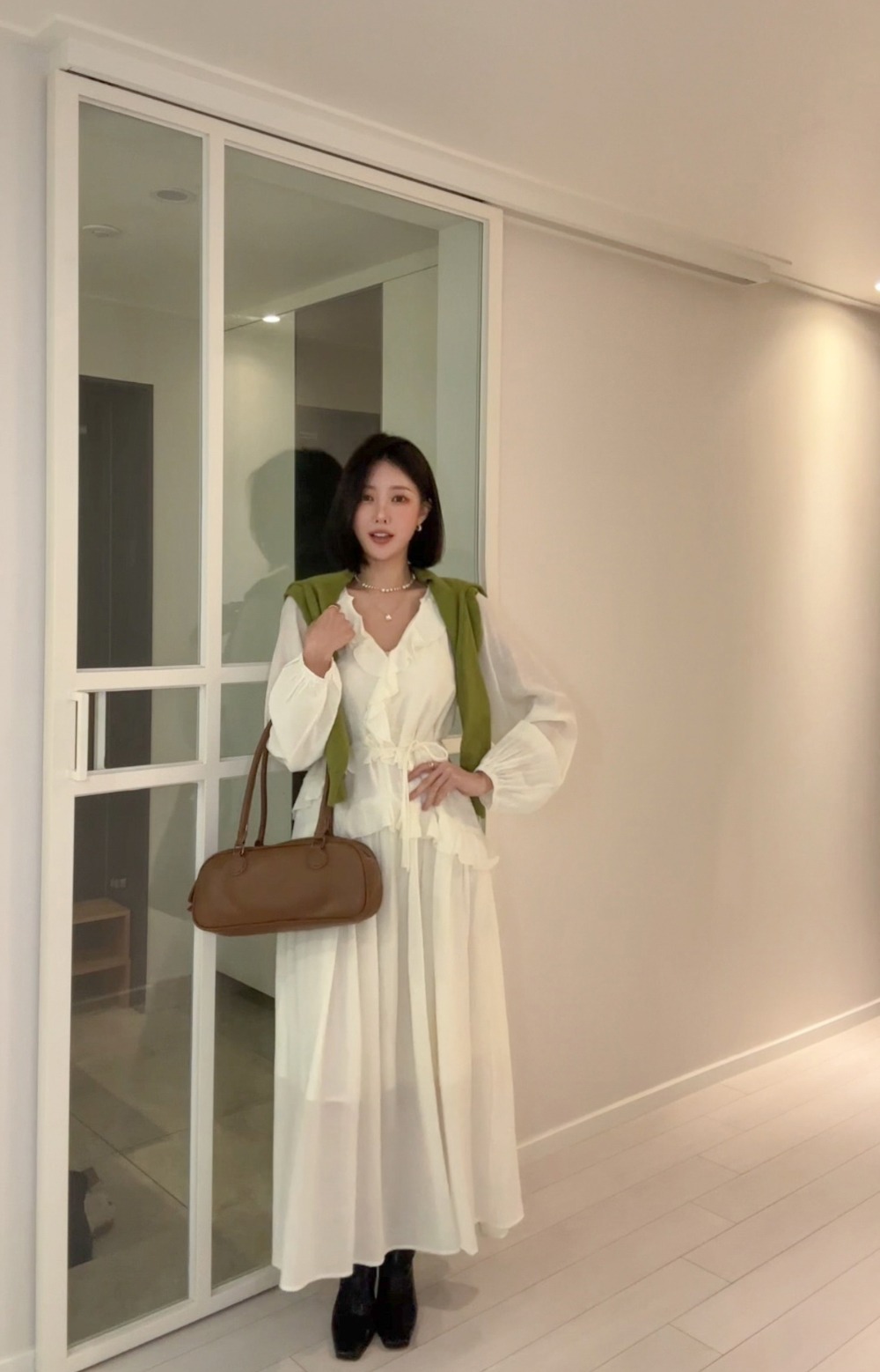 荷葉邊雪紡V領長洋裝,KOREA,353945,荷葉邊雪紡V領長洋裝,周新品優惠,NEWARRIVAL