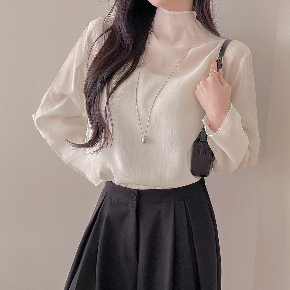 半領透膚天絲雪紡上衣