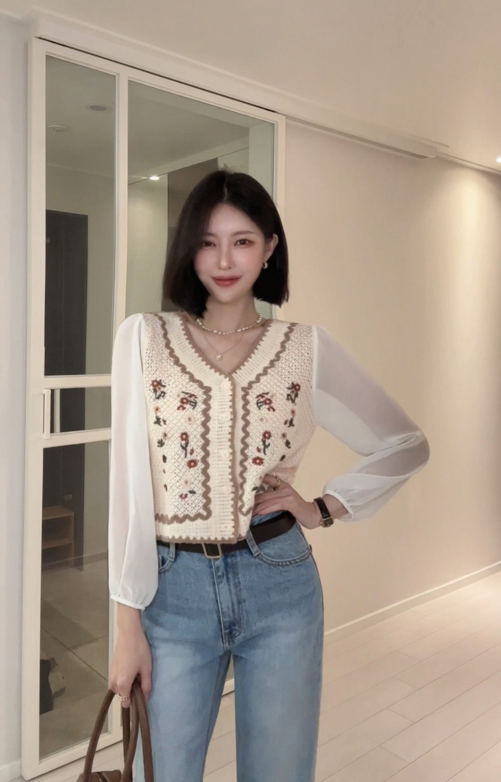 假兩件花卉刺繡上衣,KOREA,355936,假兩件花卉刺繡上衣,領500,999免運