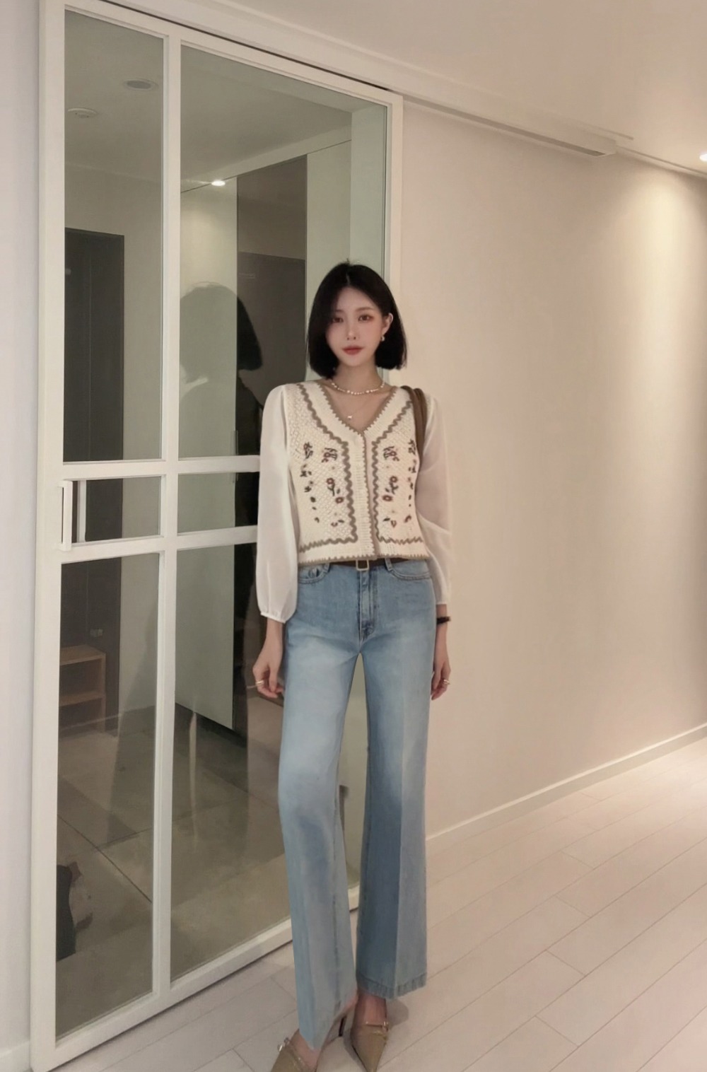 假兩件花卉刺繡上衣,KOREA,355936,假兩件花卉刺繡上衣,領500,999免運