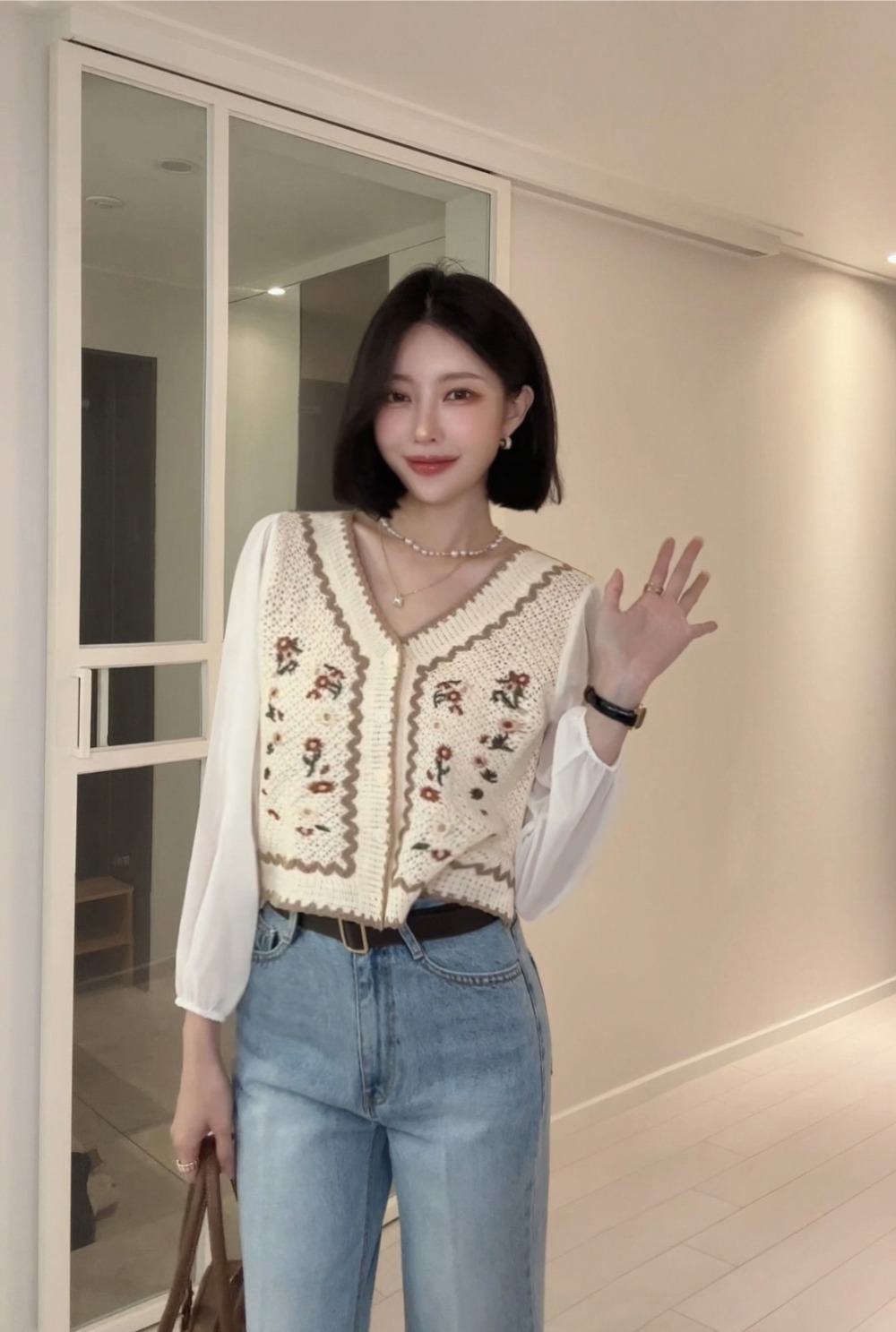 假兩件花卉刺繡上衣,KOREA,355936,假兩件花卉刺繡上衣,領500,999免運