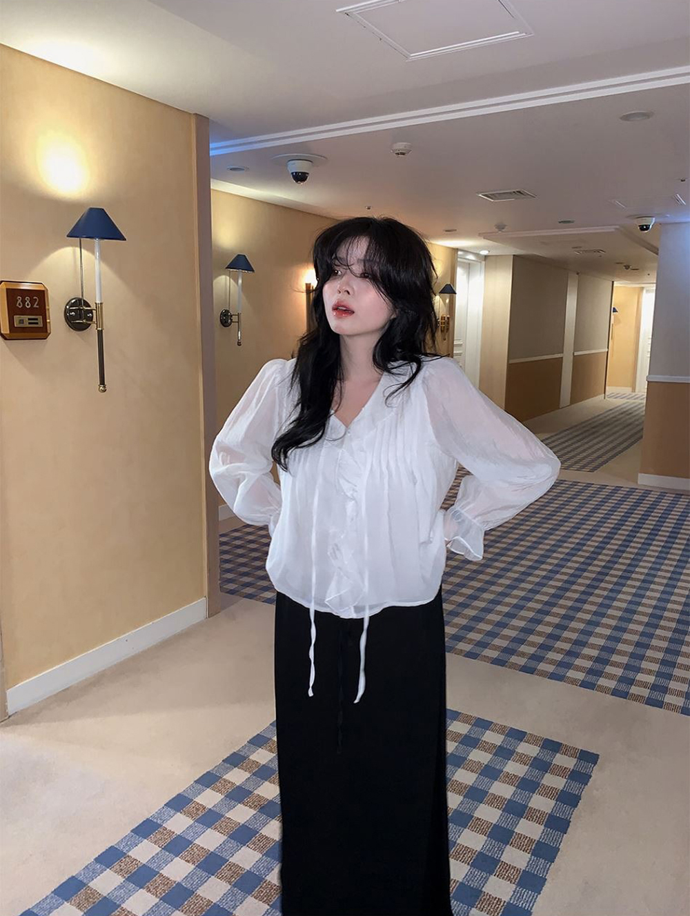 溫柔系荷葉邊V領襯衫,KOREA,355968,溫柔系荷葉邊V領襯衫,周新品優惠,NEWARRIVAL