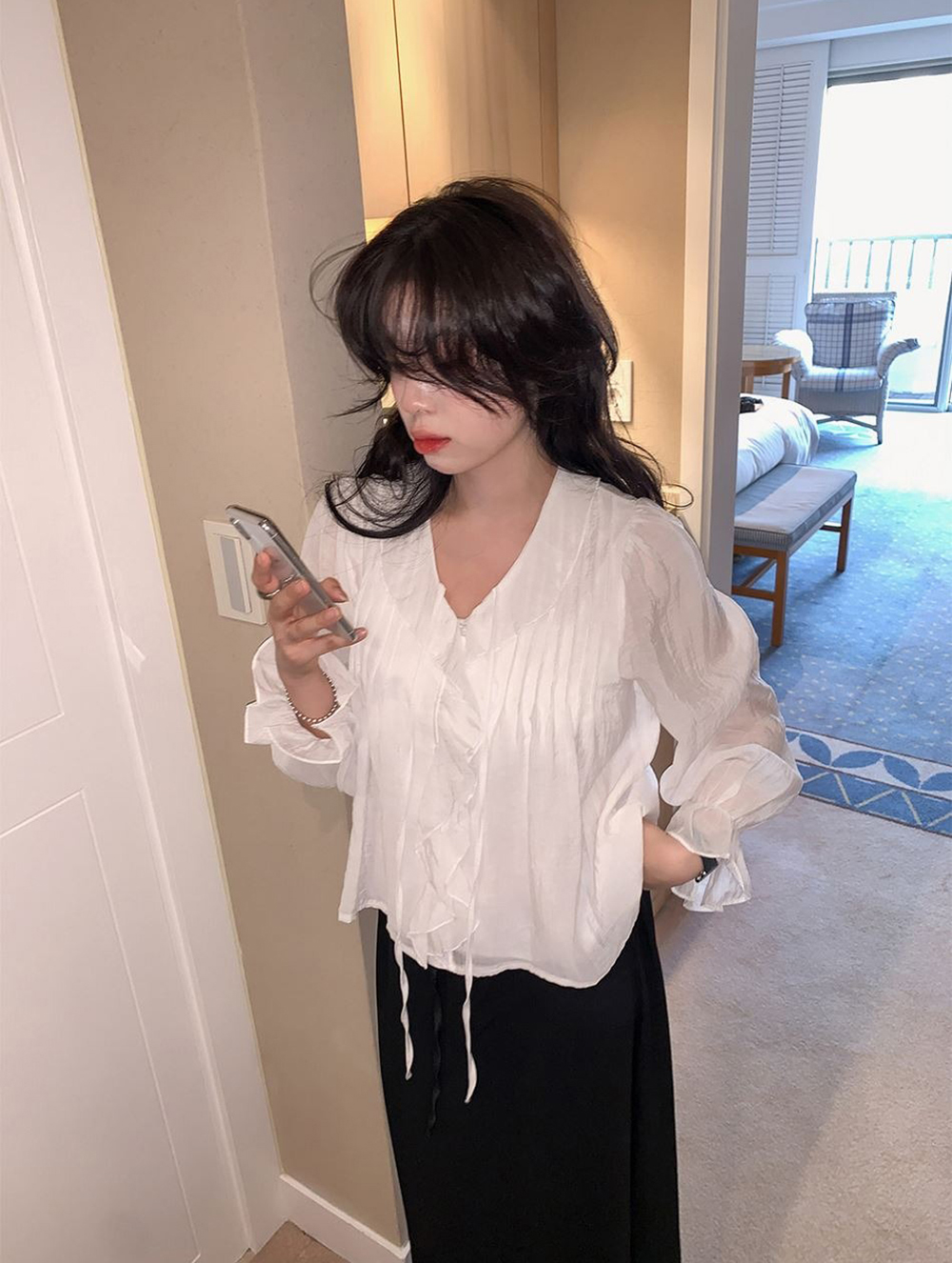 溫柔系荷葉邊V領襯衫,KOREA,355968,溫柔系荷葉邊V領襯衫,周新品優惠,NEWARRIVAL