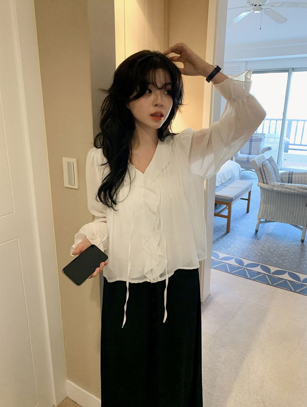 溫柔系荷葉邊V領襯衫,KOREA,355968,溫柔系荷葉邊V領襯衫,周新品優惠,NEWARRIVAL