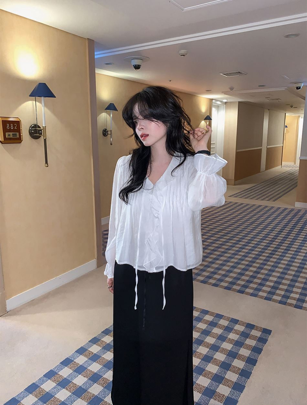 溫柔系荷葉邊V領襯衫,KOREA,355968,溫柔系荷葉邊V領襯衫,周新品優惠,NEWARRIVAL