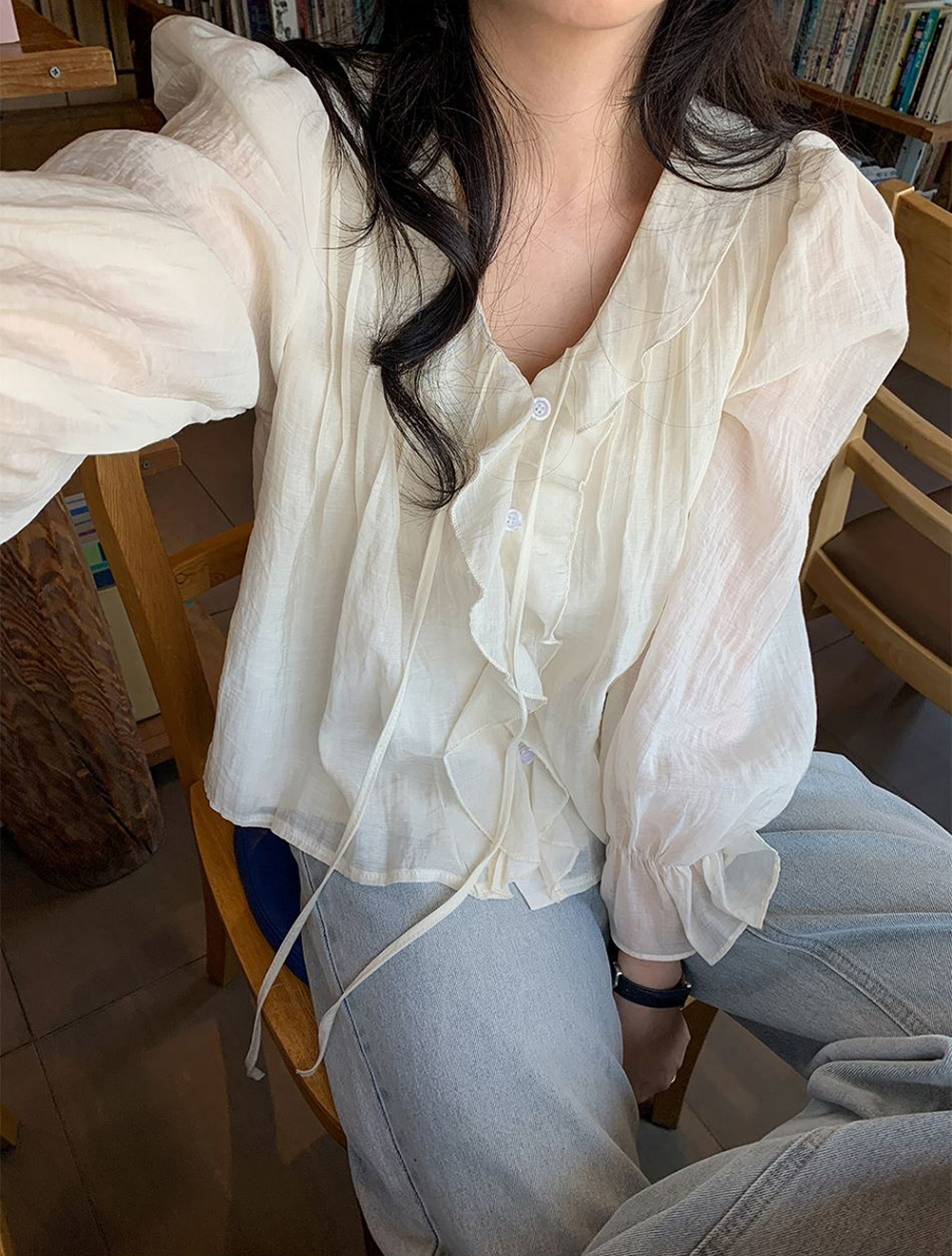 溫柔系荷葉邊V領襯衫,KOREA,355968,溫柔系荷葉邊V領襯衫,周新品優惠,NEWARRIVAL