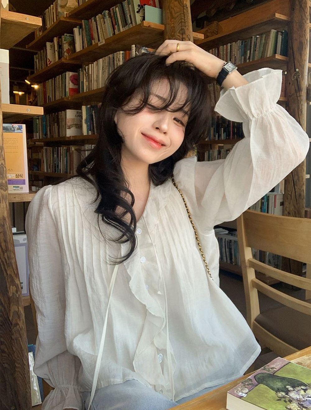 溫柔系荷葉邊V領襯衫,KOREA,355968,溫柔系荷葉邊V領襯衫,周新品優惠,NEWARRIVAL