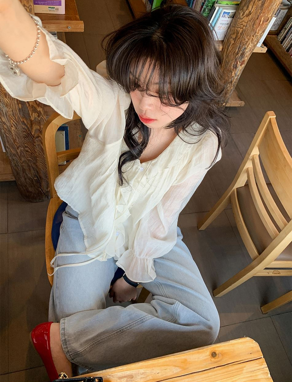 溫柔系荷葉邊V領襯衫,KOREA,355968,溫柔系荷葉邊V領襯衫,周新品優惠,NEWARRIVAL