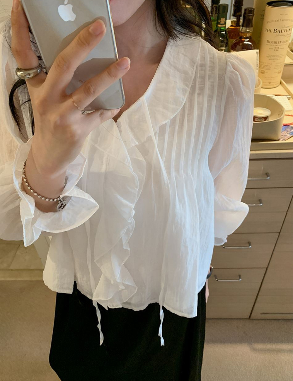 溫柔系荷葉邊V領襯衫,KOREA,355968,溫柔系荷葉邊V領襯衫,周新品優惠,NEWARRIVAL