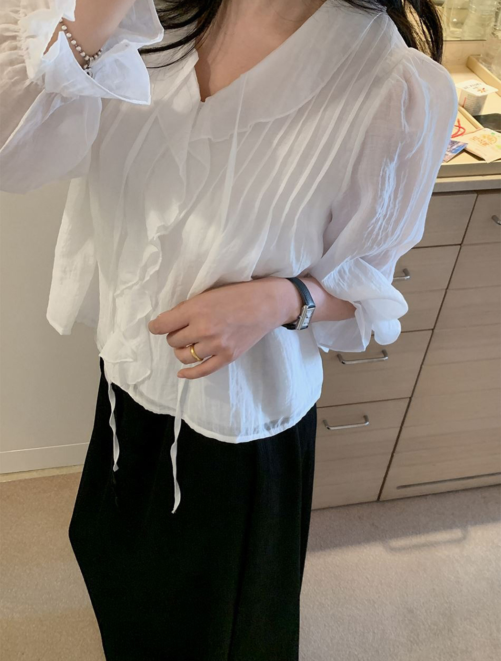 溫柔系荷葉邊V領襯衫,KOREA,355968,溫柔系荷葉邊V領襯衫,周新品優惠,NEWARRIVAL