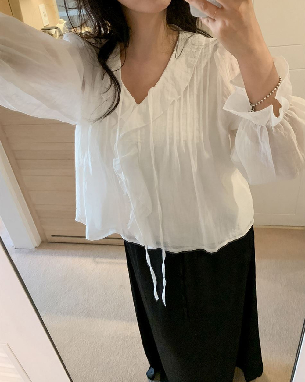 溫柔系荷葉邊V領襯衫,KOREA,355968,溫柔系荷葉邊V領襯衫,周新品優惠,NEWARRIVAL