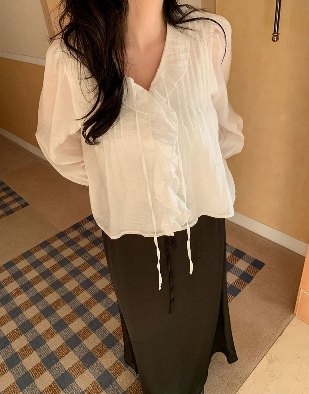 溫柔系荷葉邊V領襯衫,KOREA,355968,溫柔系荷葉邊V領襯衫,周新品優惠,NEWARRIVAL