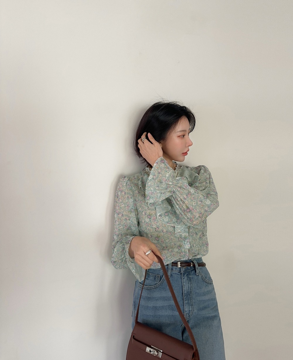 蕾絲荷葉領碎花襯衫,KOREA,354160,蕾絲荷葉領碎花襯衫,領500,999免運