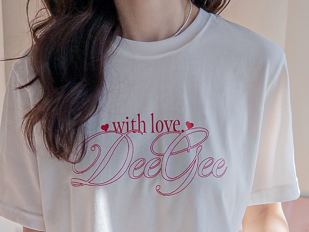 簡約字母設計印花上衣,KOREA,354817,簡約字母設計印花上衣,領500,999免運