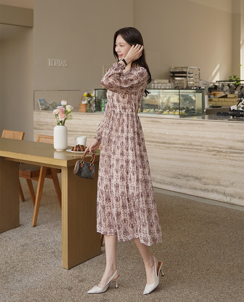 優雅復古印花圓領洋裝,KOREA,355129,優雅復古印花圓領洋裝,領500,999免運