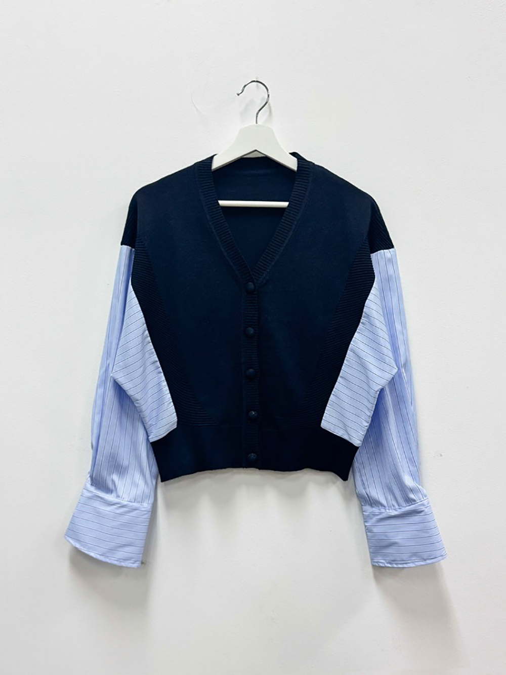 針織拼接設計開襟上衣,KOREA,355319,針織拼接設計開襟上衣,領500,999免運