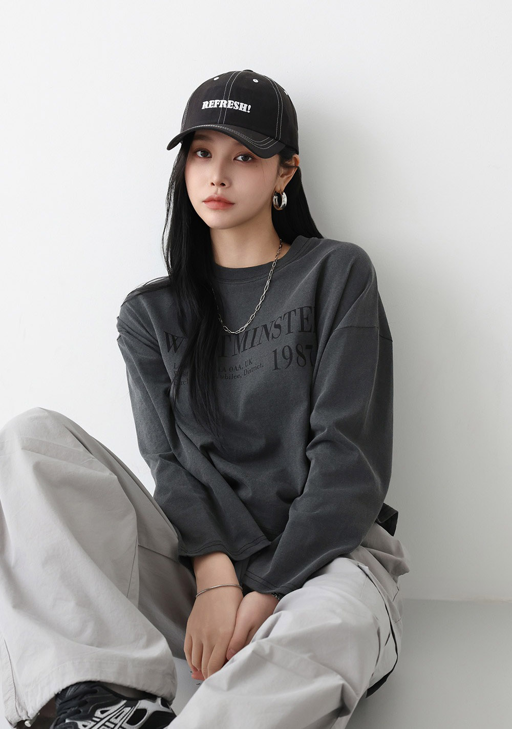 字母印花落肩款上衣,KOREA,358428,字母印花落肩款上衣,領500,999免運