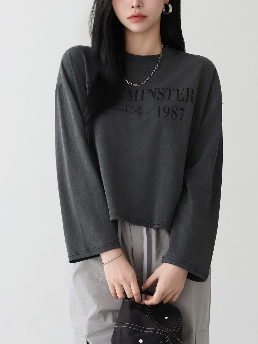 字母印花落肩款上衣,KOREA,358428,字母印花落肩款上衣,領500,999免運