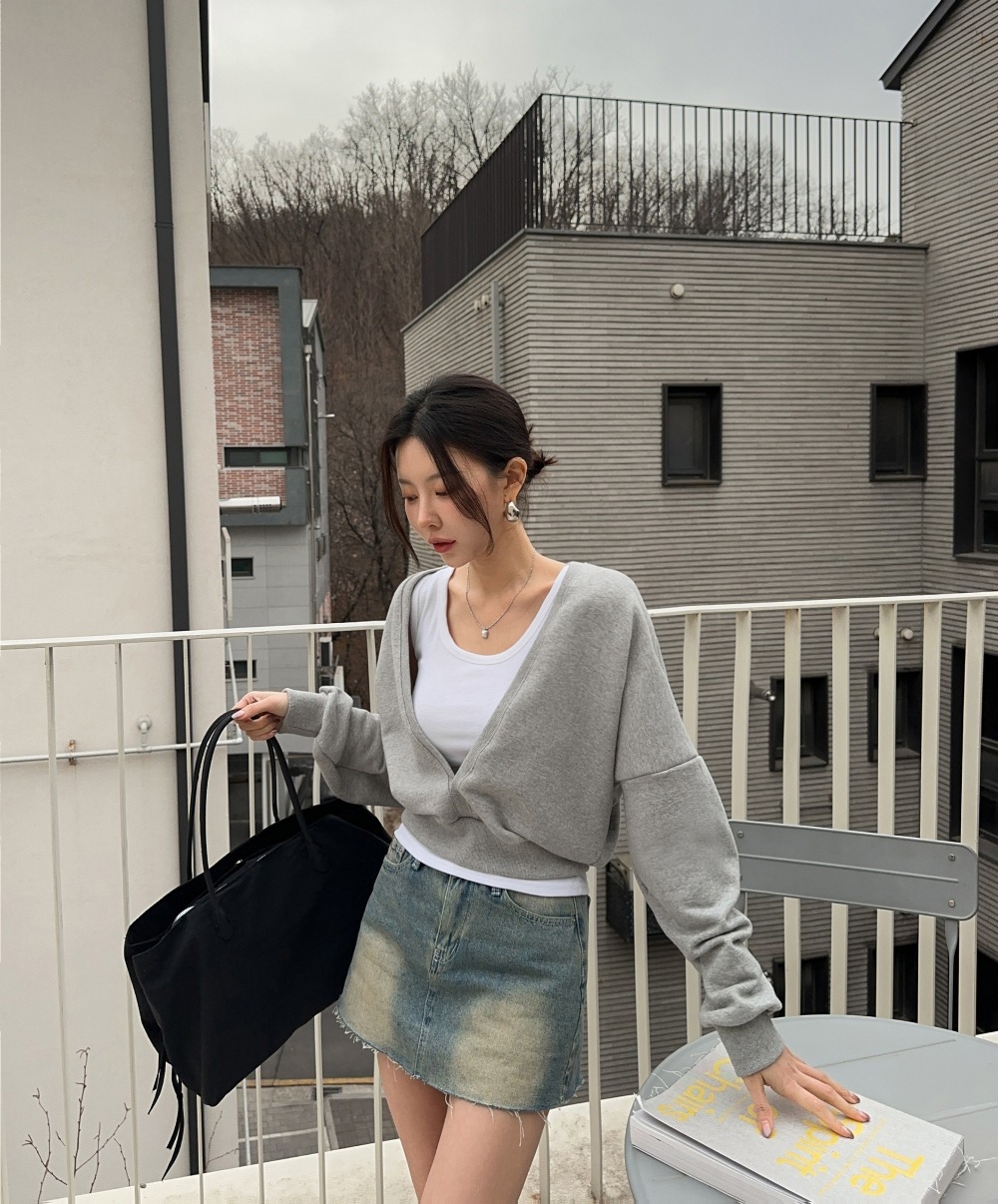 落肩蓬袖兩件式上衣,KOREA,358638,落肩蓬袖兩件式上衣,周新品優惠,NEWARRIVAL