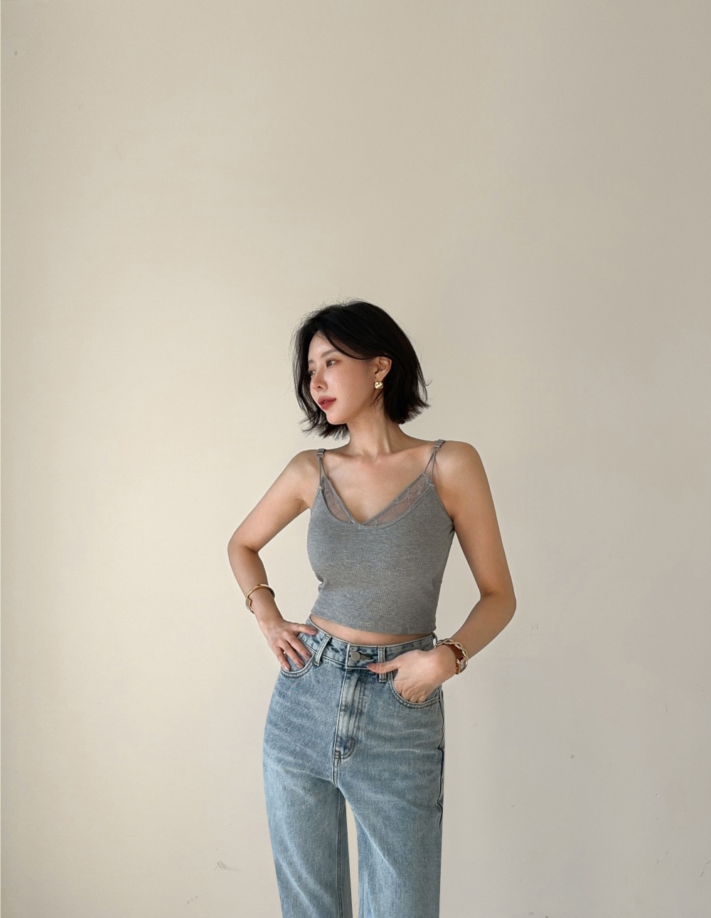 蕾絲V領襯墊式小可愛,KOREA,358639,蕾絲V領襯墊式小可愛,領500,999免運