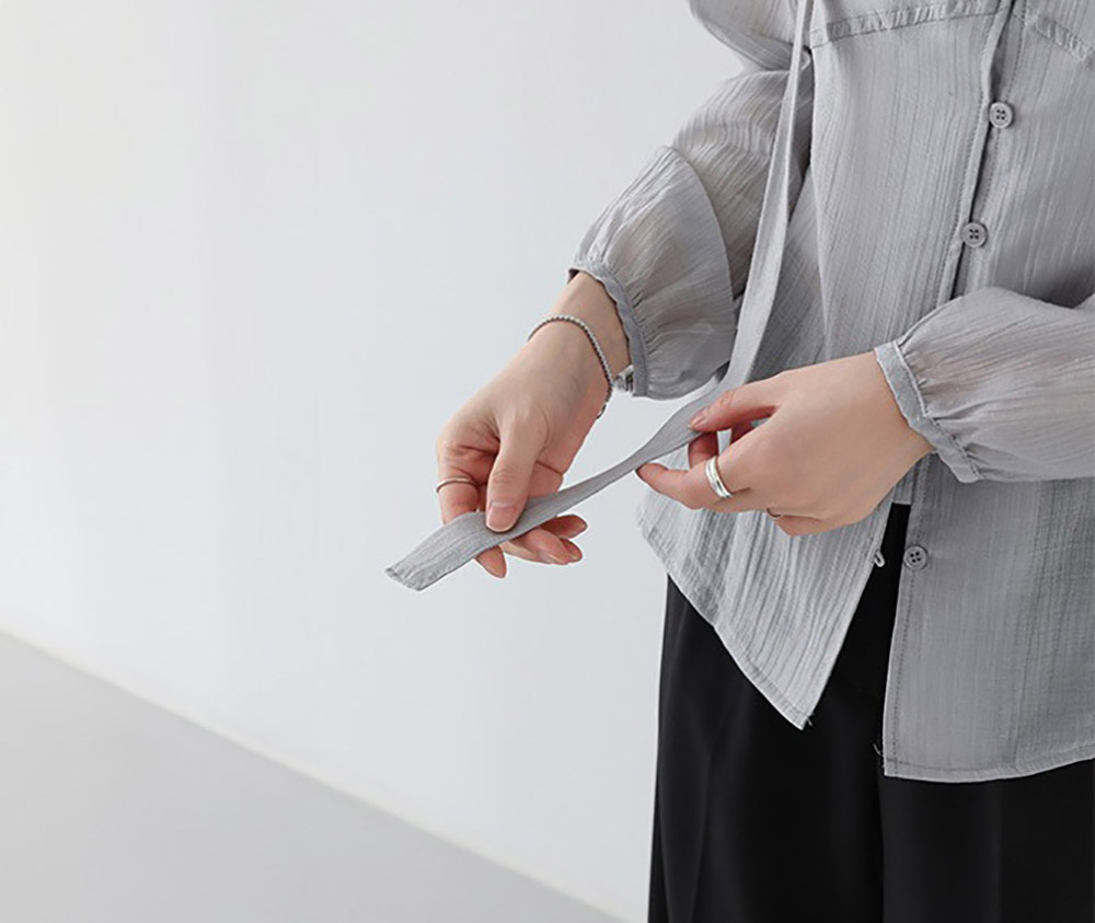 氣質輕盈微透領巾襯衫,KOREA,357962,氣質輕盈微透領巾襯衫,領500,999免運