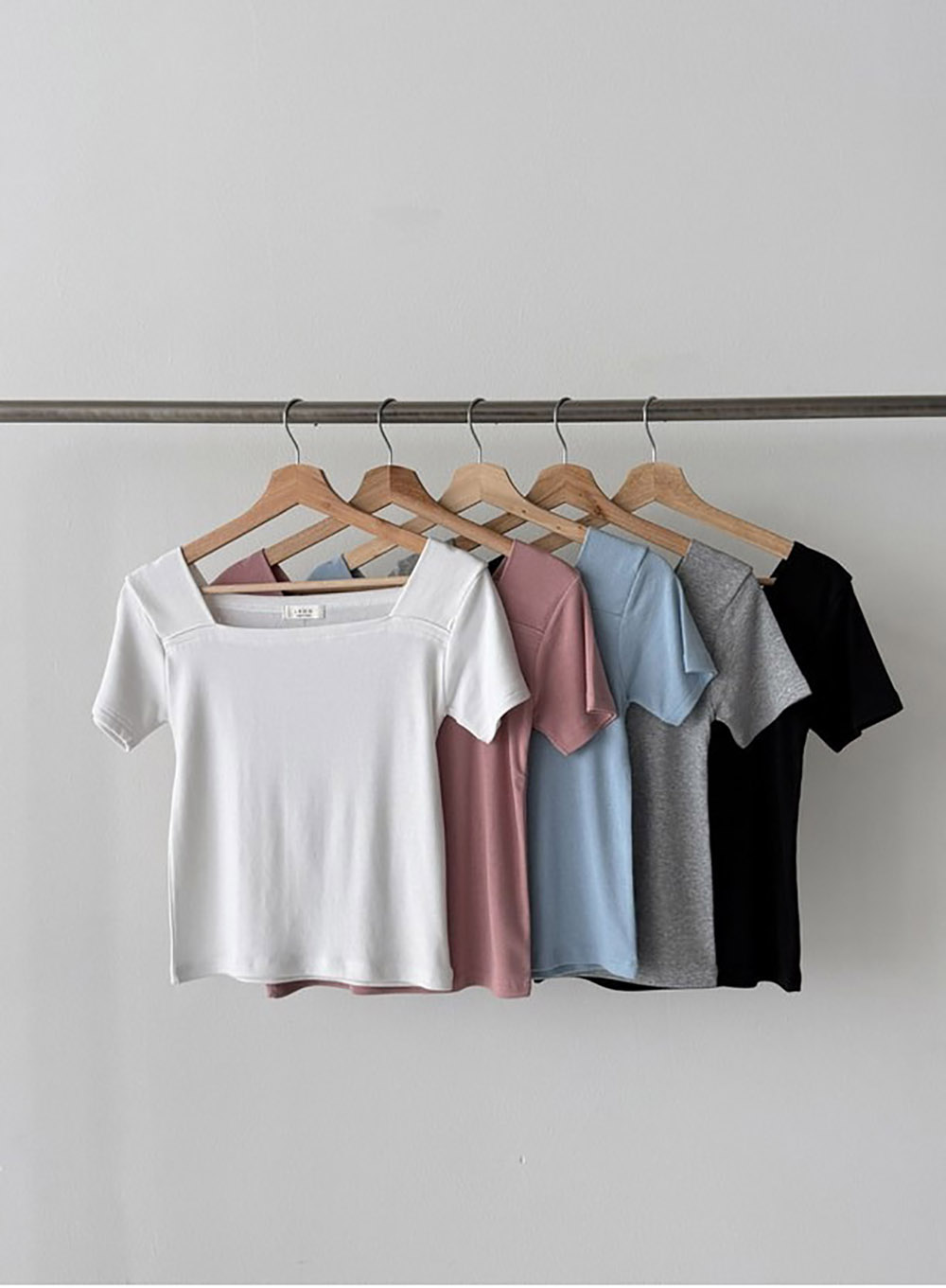 基本款方領短袖上衣,KOREA,355651,基本款方領短袖上衣,周新品優惠,NEWARRIVAL