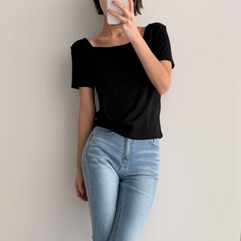 基本款方領短袖上衣