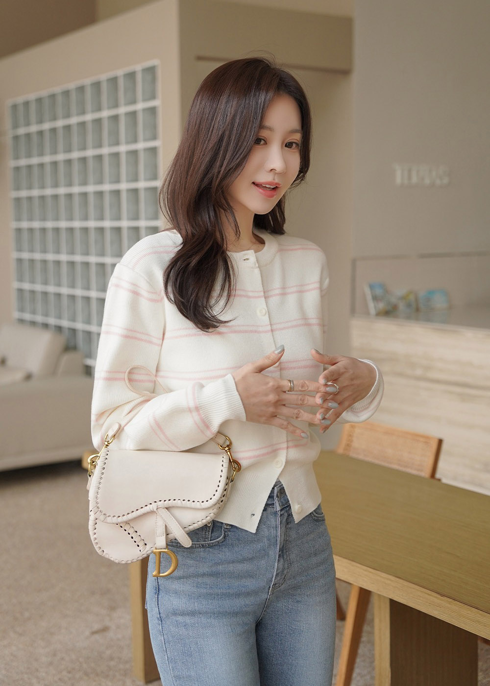 條紋正反兩穿針織上衣,KOREA,358645,條紋正反兩穿針織上衣,周新品優惠,NEWARRIVAL