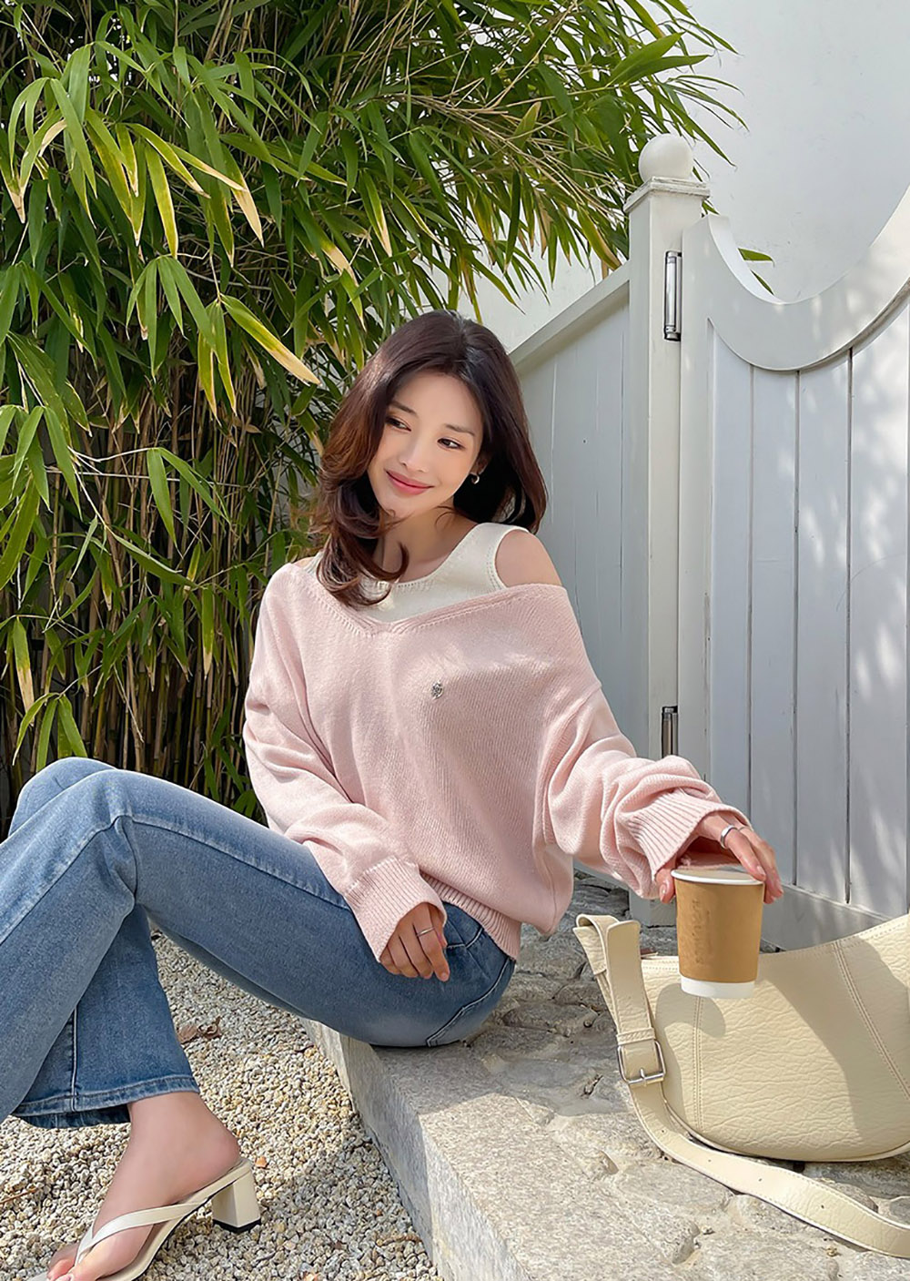 撞色露肩設計針織上衣,KOREA,358709,撞色露肩設計針織上衣,周新品優惠,NEWARRIVAL