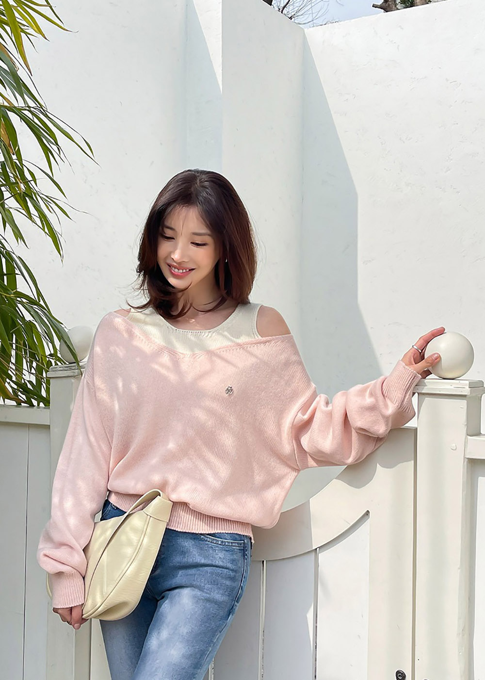 撞色露肩設計針織上衣,KOREA,358709,撞色露肩設計針織上衣,周新品優惠,NEWARRIVAL