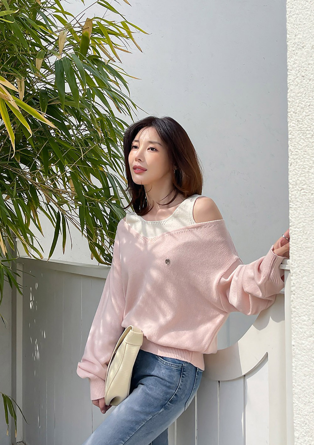 撞色露肩設計針織上衣,KOREA,358709,撞色露肩設計針織上衣,周新品優惠,NEWARRIVAL