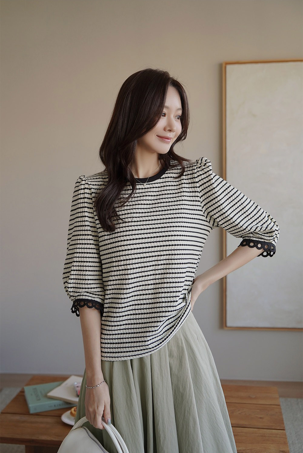 蕾絲袖口氣質條紋上衣,KOREA,358856,蕾絲袖口氣質條紋上衣,周新品優惠,NEWARRIVAL
