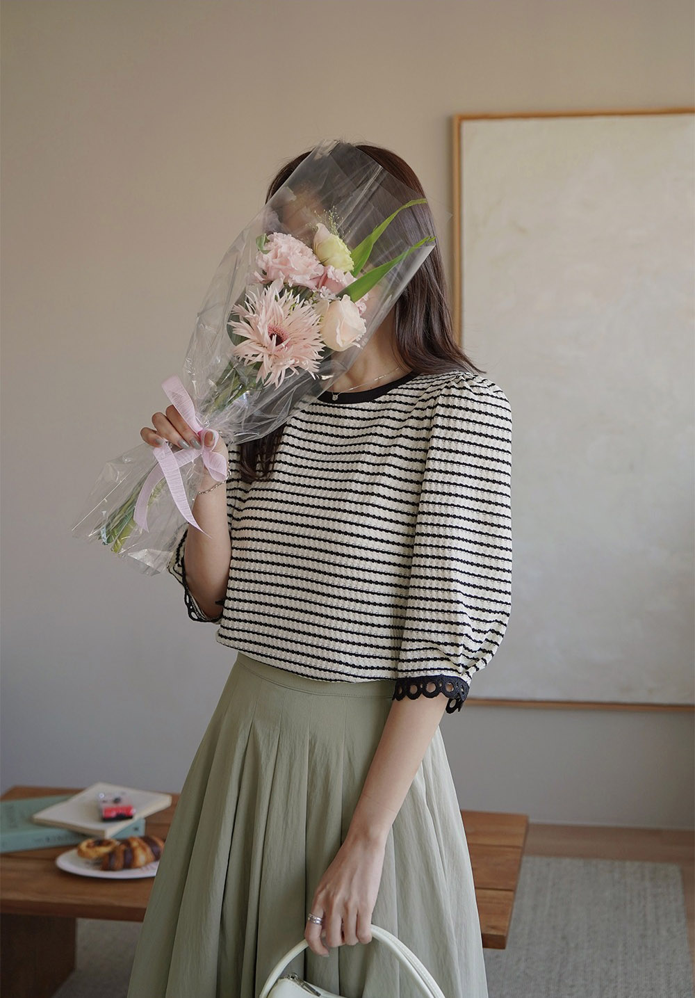 蕾絲袖口氣質條紋上衣,KOREA,358856,蕾絲袖口氣質條紋上衣,周新品優惠,NEWARRIVAL