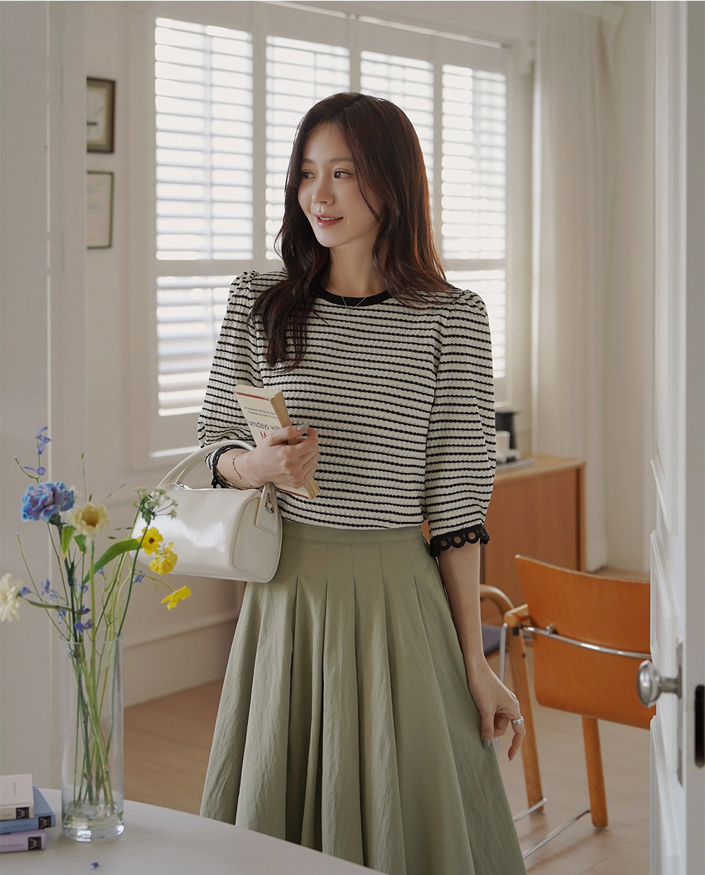 蕾絲袖口氣質條紋上衣,KOREA,358856,蕾絲袖口氣質條紋上衣,周新品優惠,NEWARRIVAL