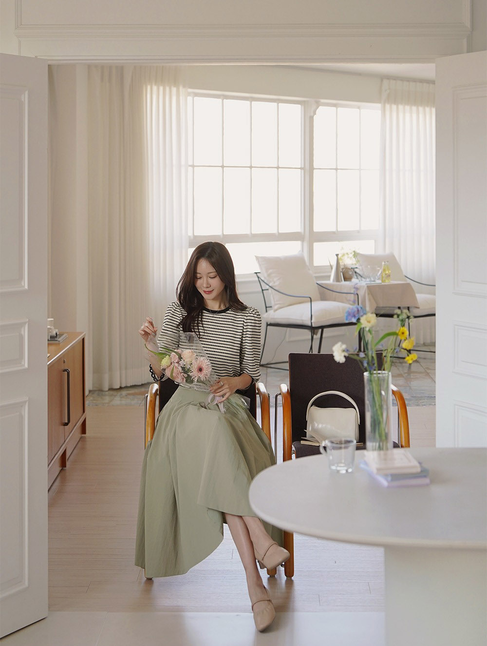 蕾絲袖口氣質條紋上衣,KOREA,358856,蕾絲袖口氣質條紋上衣,周新品優惠,NEWARRIVAL