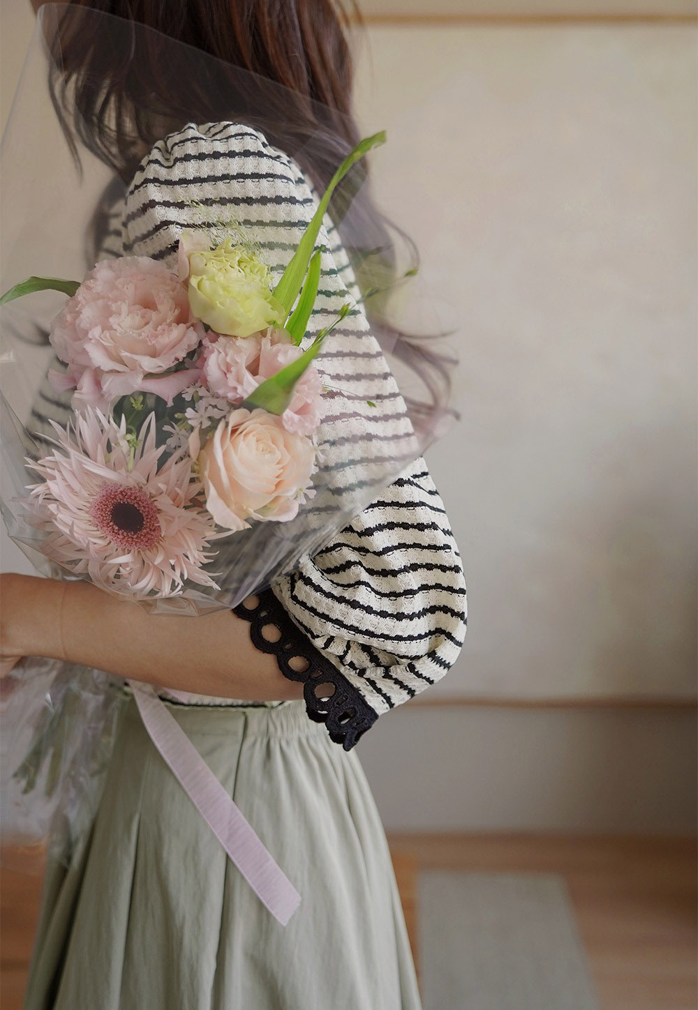 蕾絲袖口氣質條紋上衣,KOREA,358856,蕾絲袖口氣質條紋上衣,周新品優惠,NEWARRIVAL