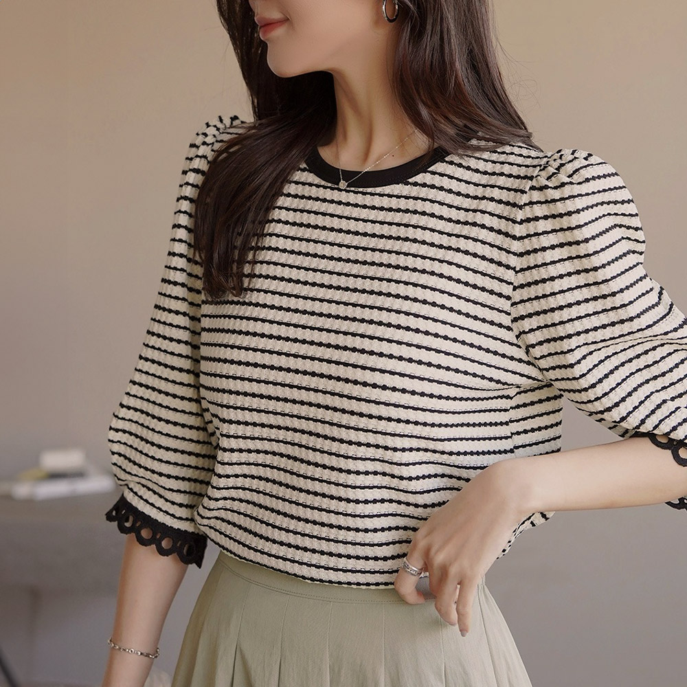 蕾絲袖口氣質條紋上衣