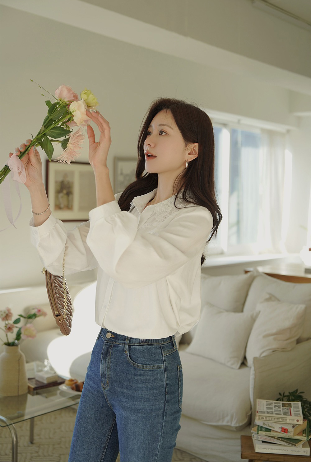 精緻刺繡蕾絲領襯衫,KOREA,359672,精緻刺繡蕾絲領襯衫,領500,999免運