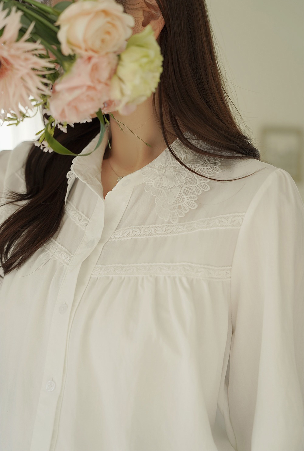 精緻刺繡蕾絲領襯衫,KOREA,359672,精緻刺繡蕾絲領襯衫,領500,999免運