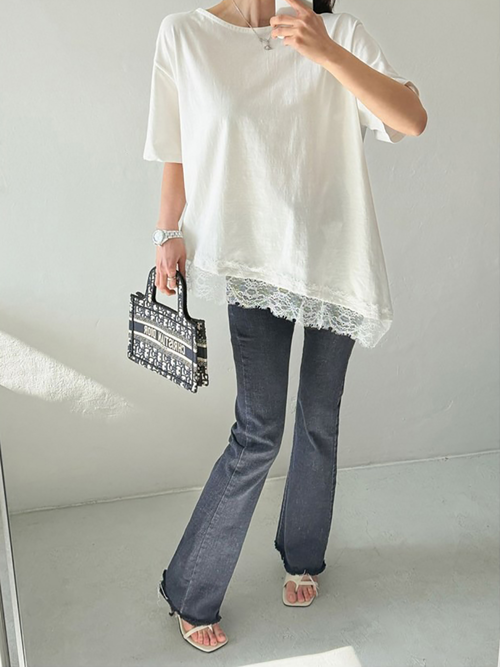 不對稱蕾絲拼接上衣,KOREA,359624,不對稱蕾絲拼接上衣,領500,999免運